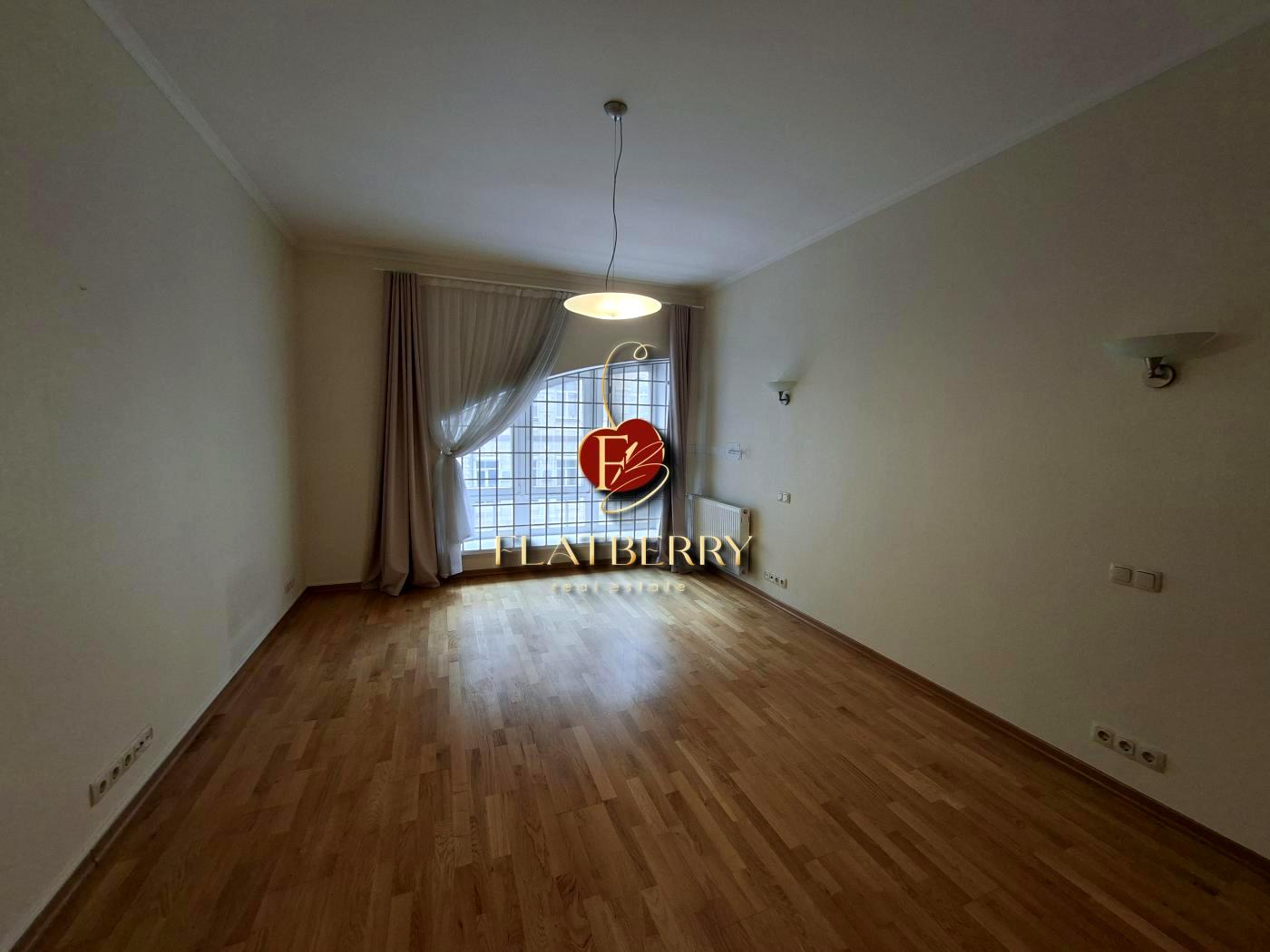 1860001130325925