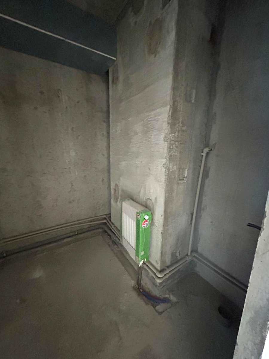 1860002303686233