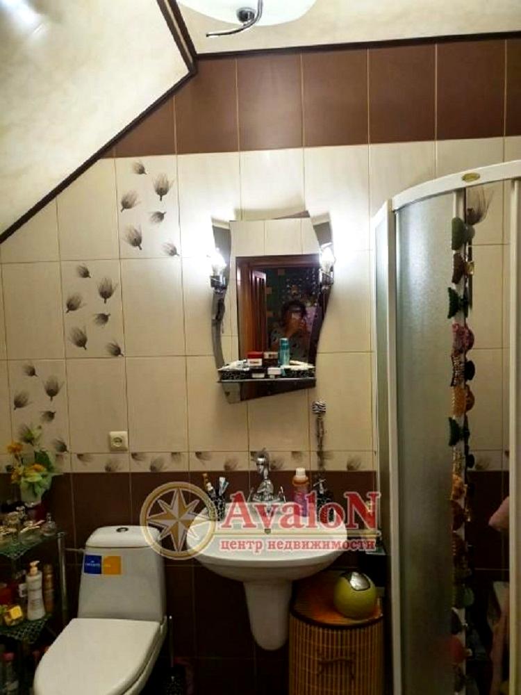 1860003449656347