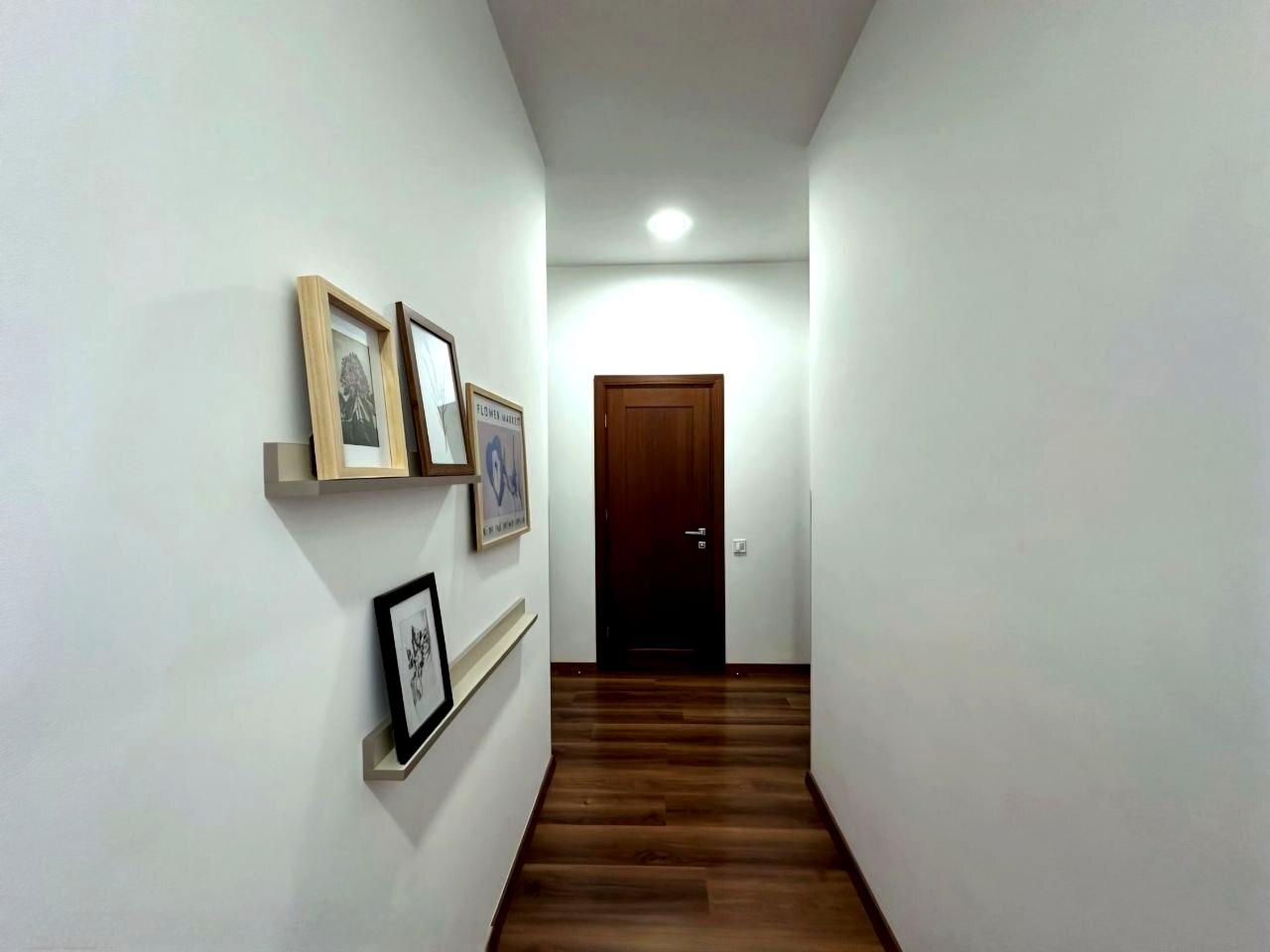 1860004398295305