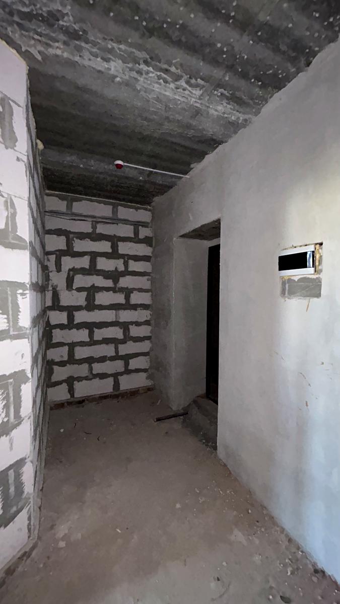 1860005249375399