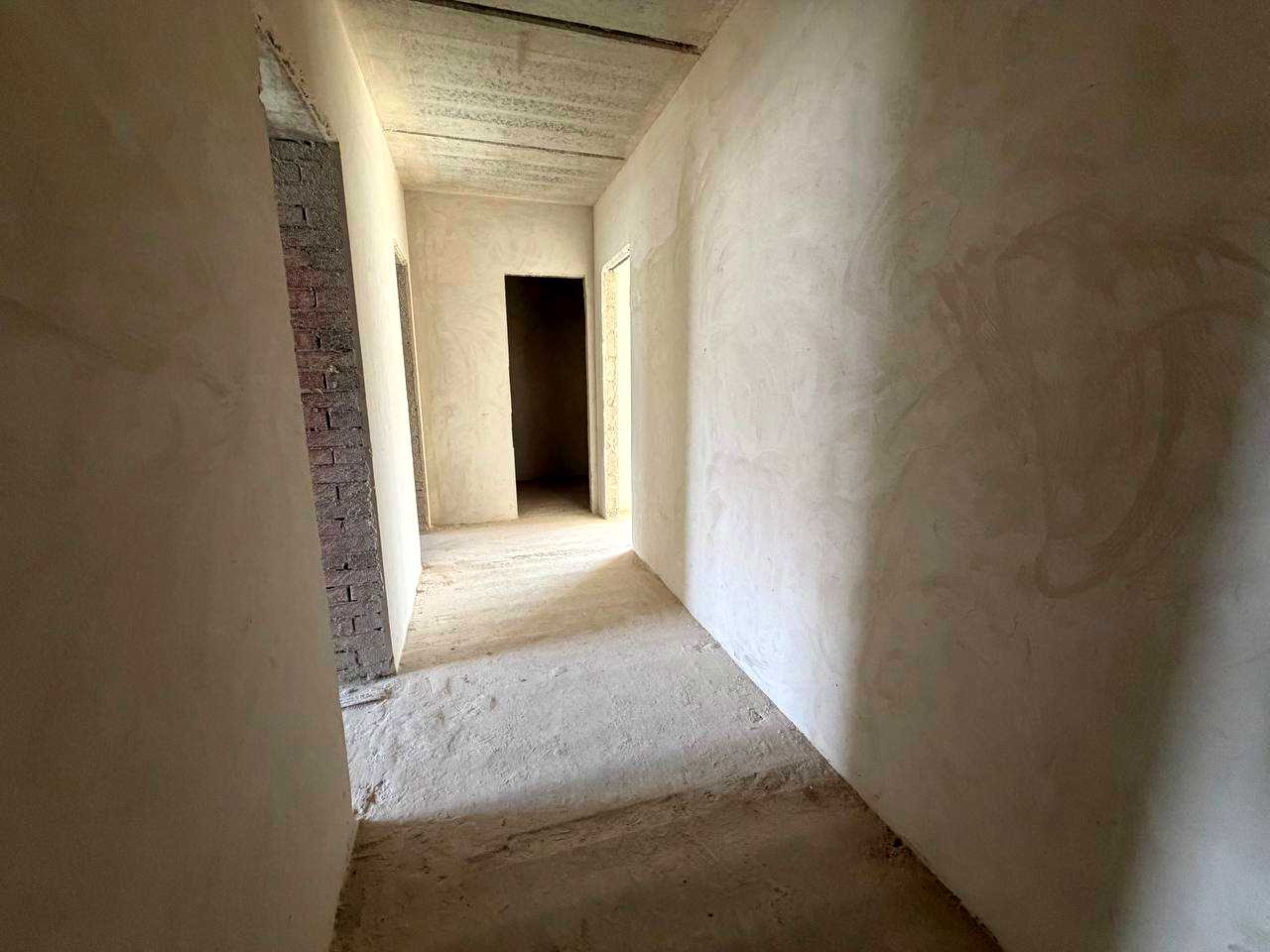 1860005908064124