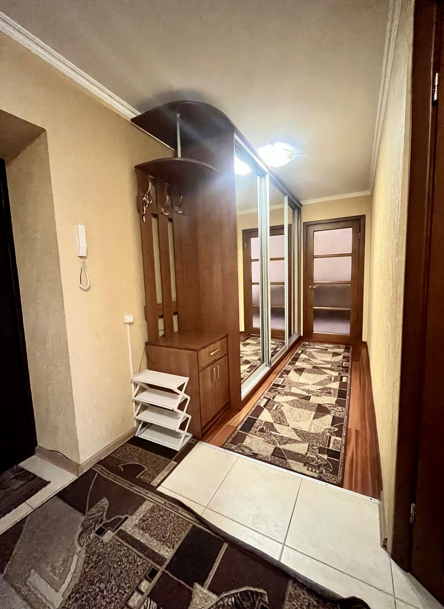 1860006853084085