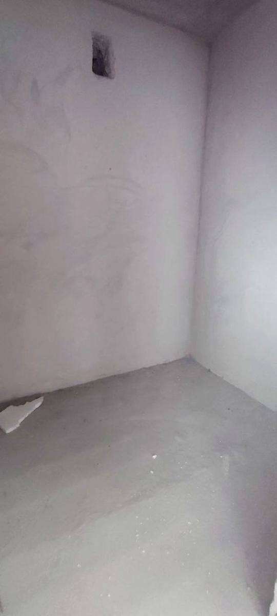 1860007875384425