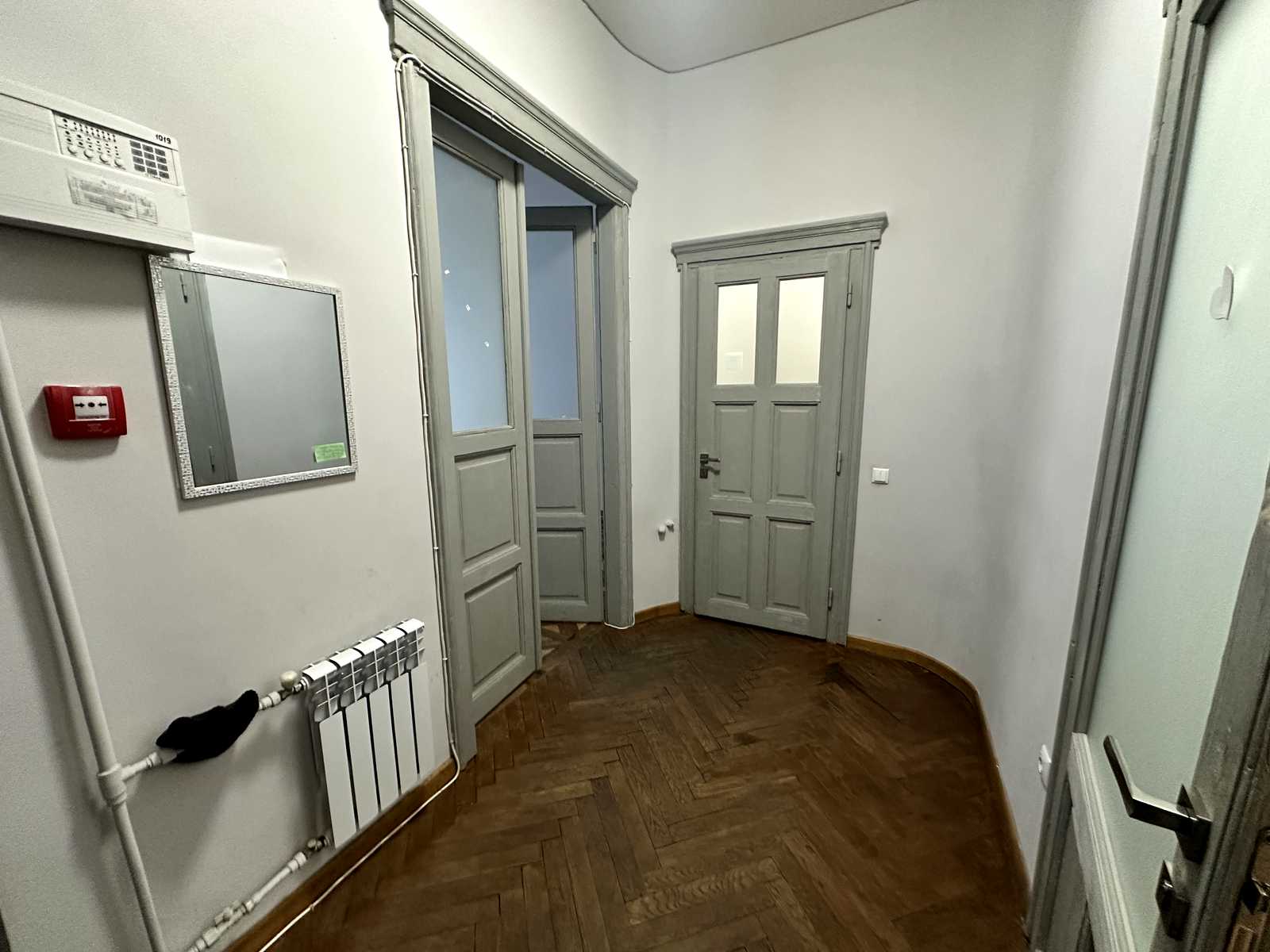 1860012991912533