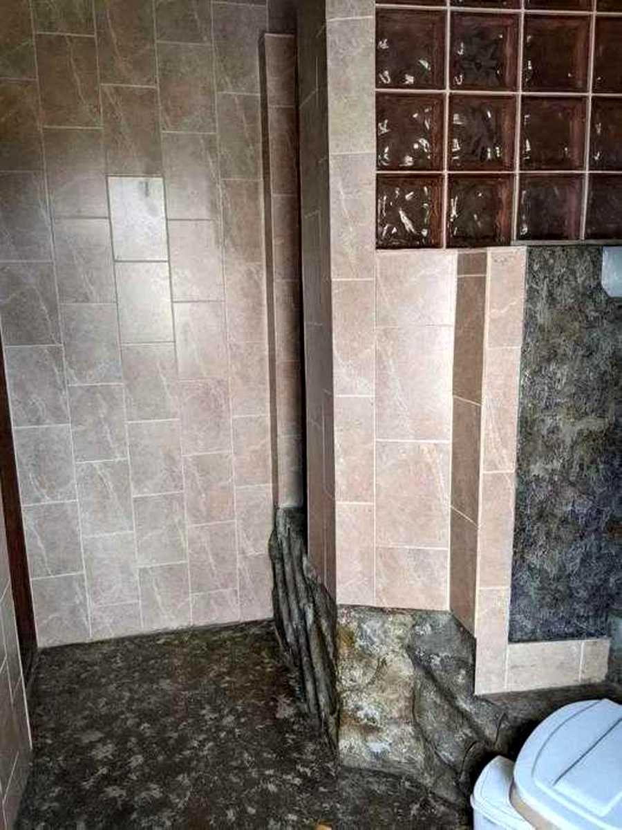 1860018360520706