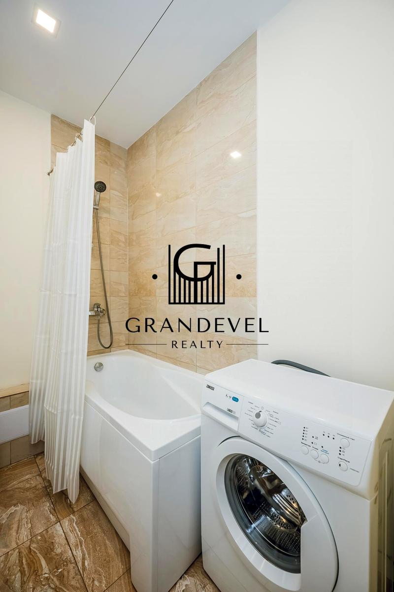 1860027836061143