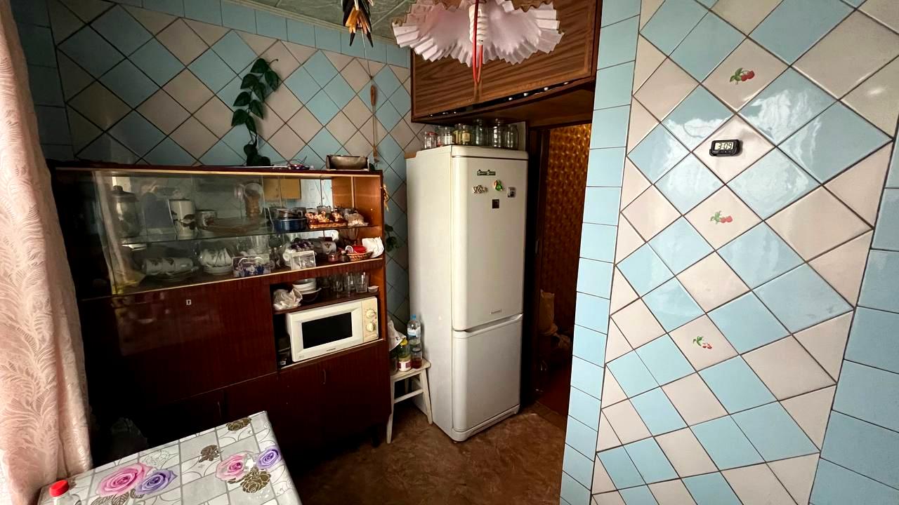 1860029927400965