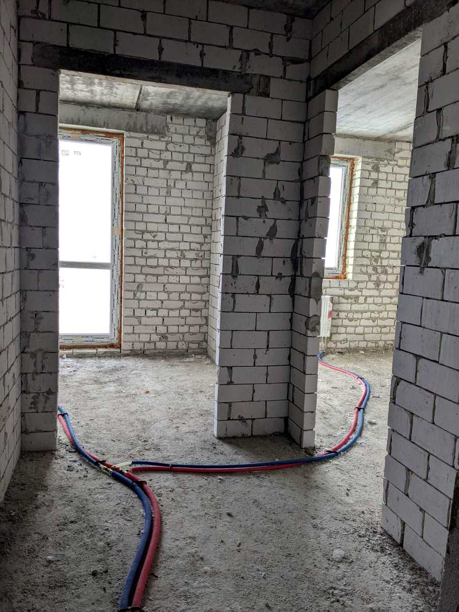 1860076034743718