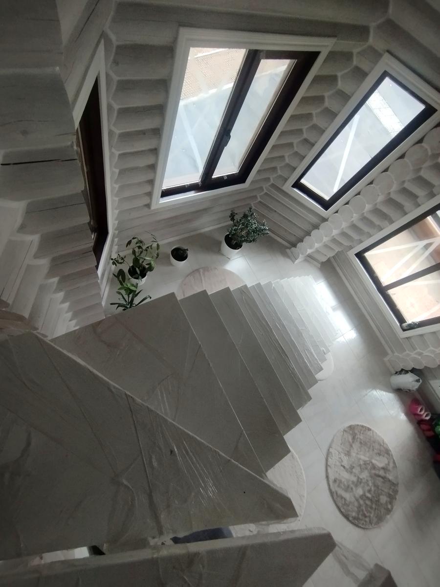1860076613489917