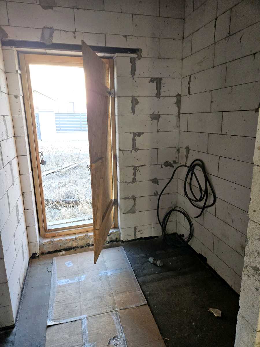 1860078080357435