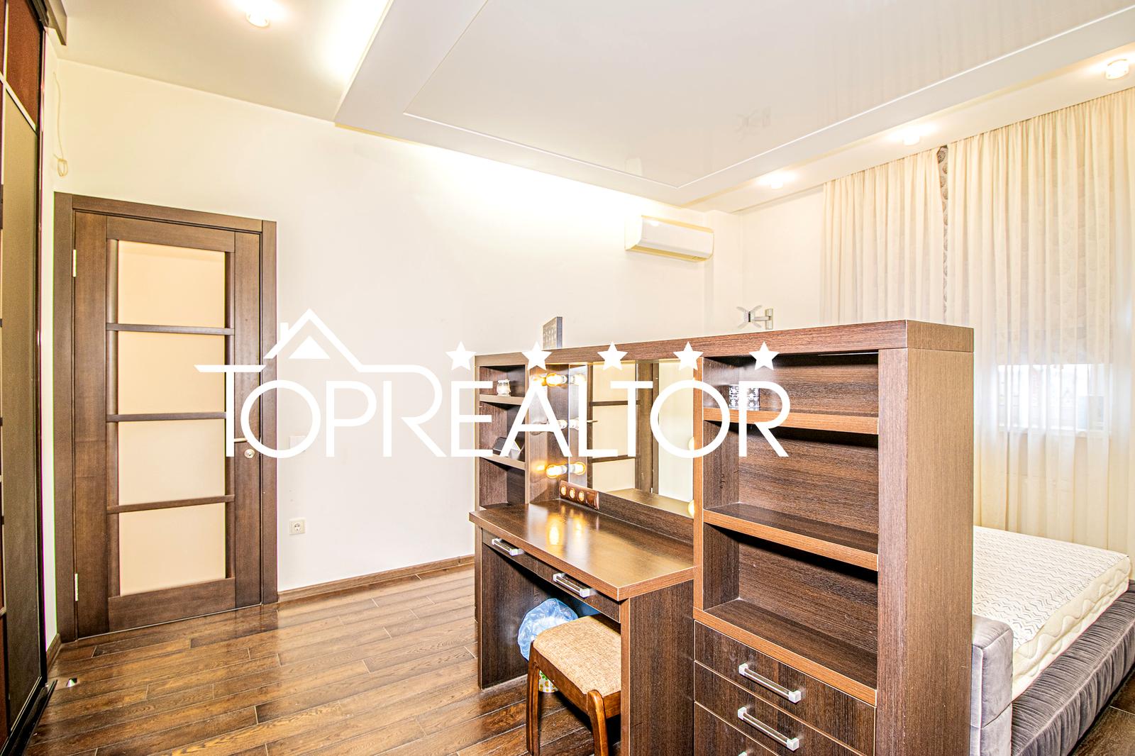 1860079554529776