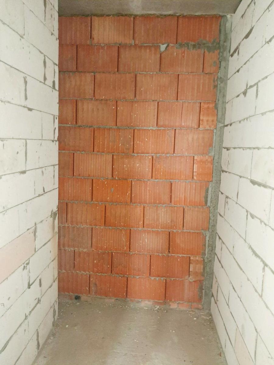 1860080470722339