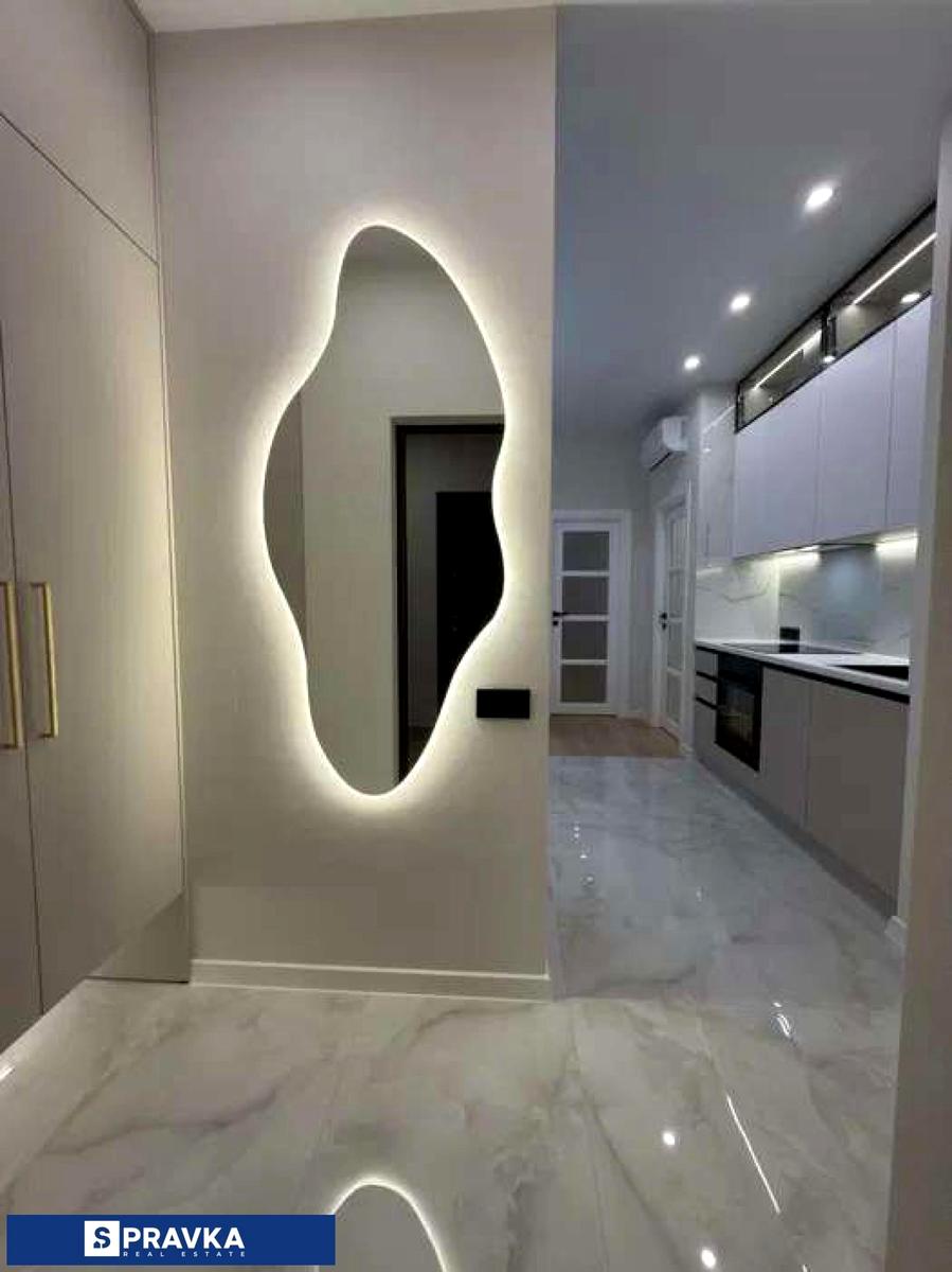 1860096270646699