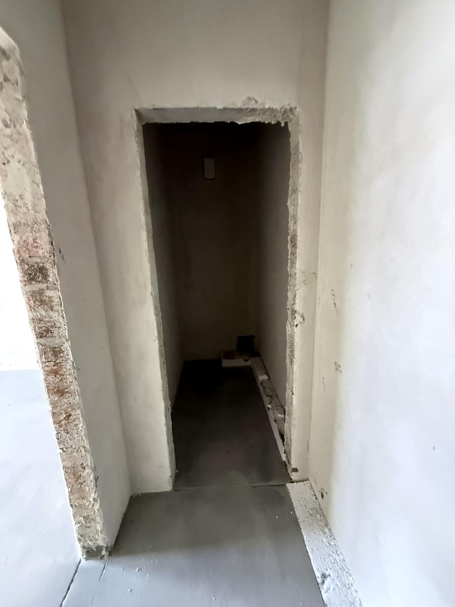 1860096818201951