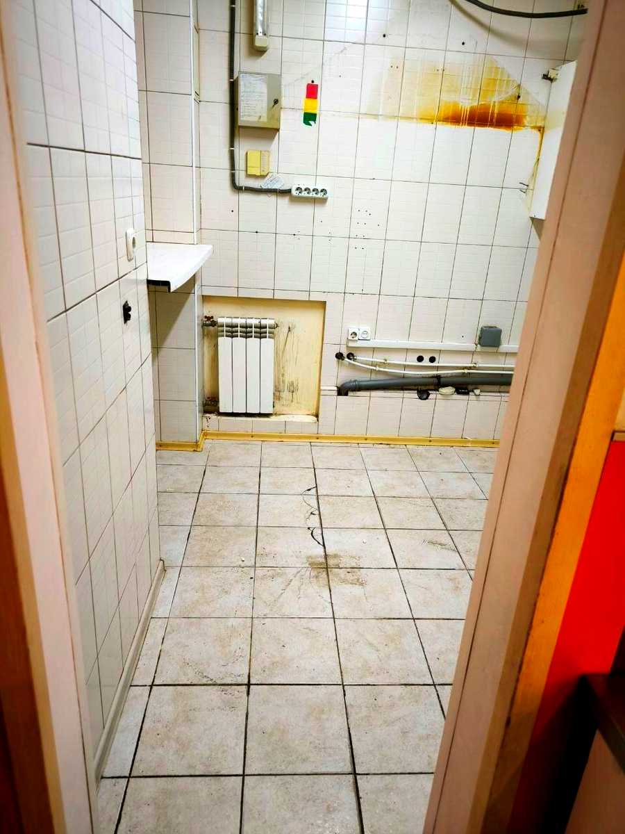 1860098743781606