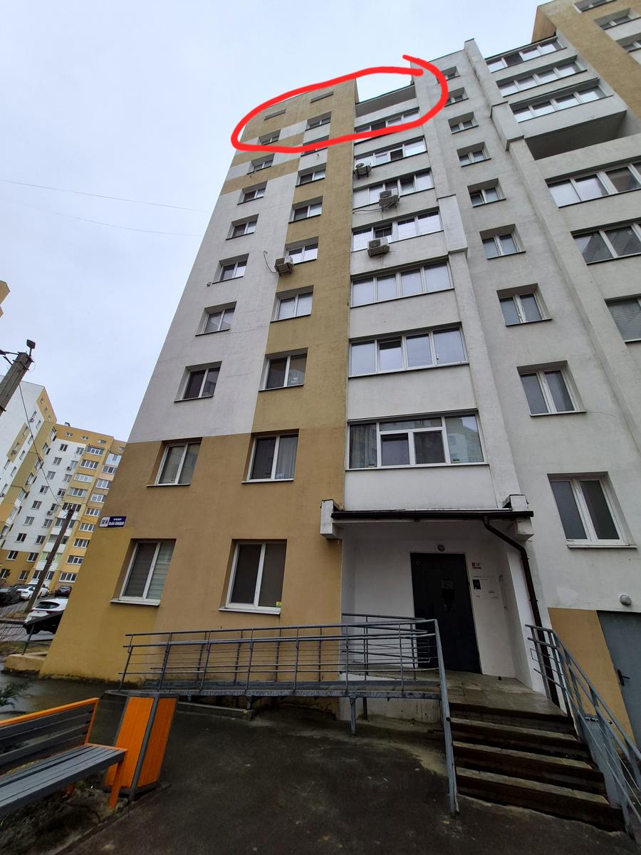 1860108573783609