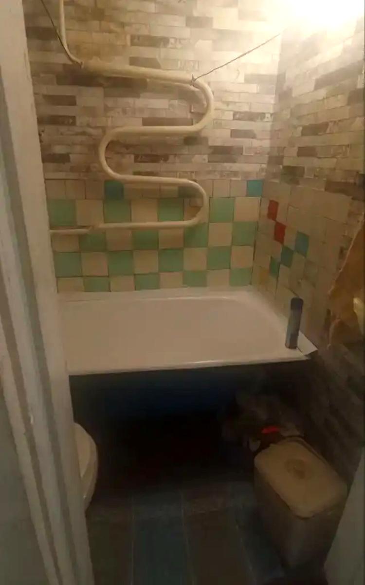 1860169329056390