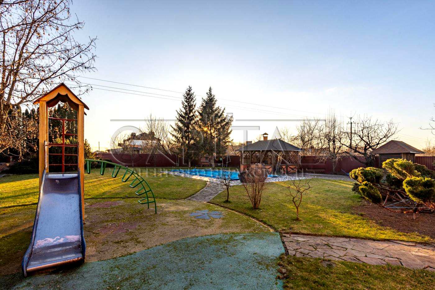 1860194601109250