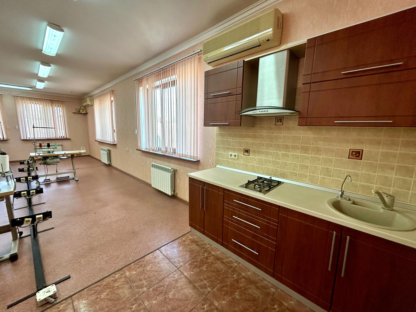 Дом по адресу ул. Солнечная (площадь 260 м²) - imageAlt 14 Дом по адресу ул. Солнечная (площадь 260 м²) - Atlanta.ua - imageAlt 14