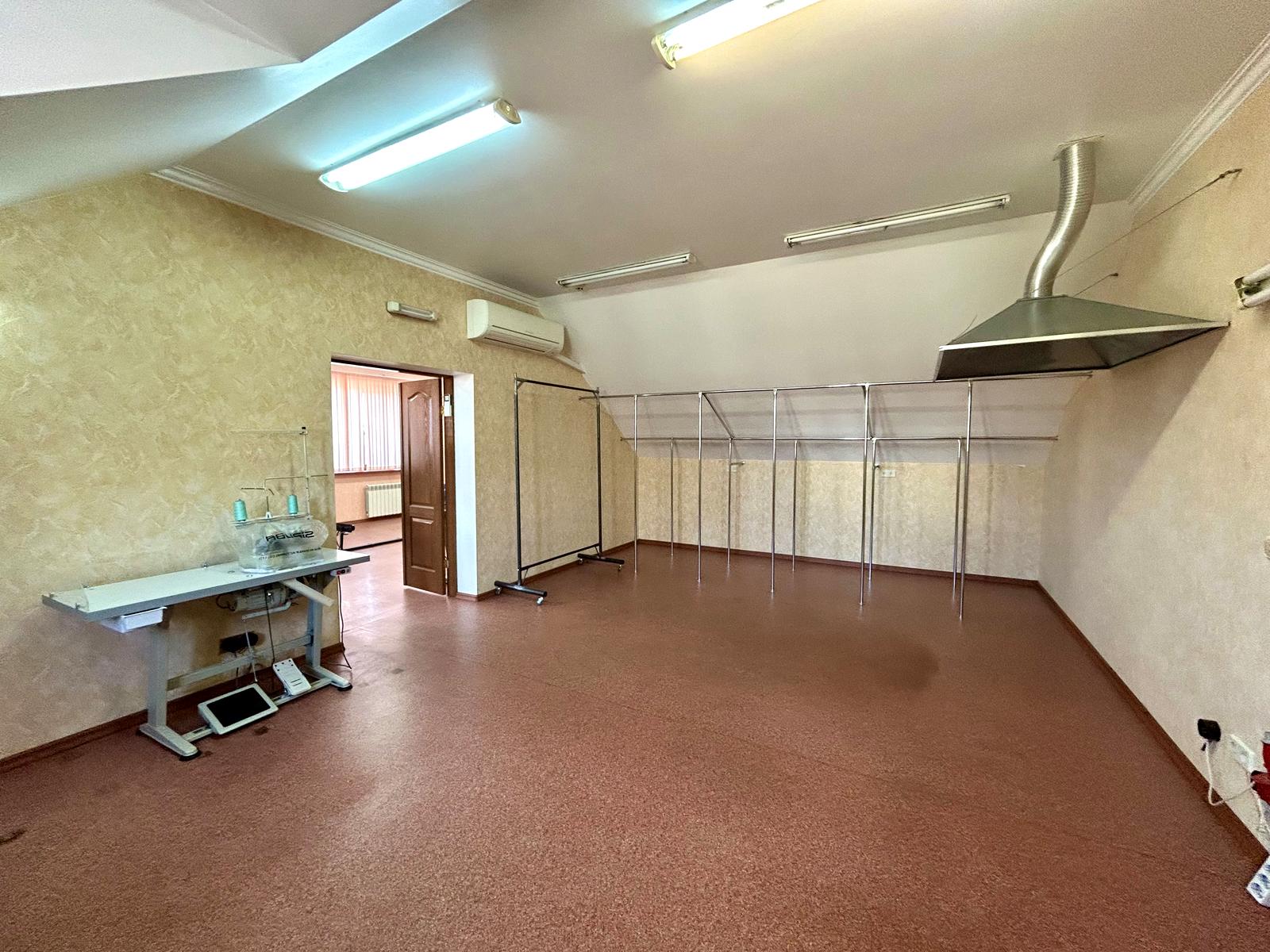 Дом по адресу ул. Солнечная (площадь 260 м²) - imageAlt 15 Дом по адресу ул. Солнечная (площадь 260 м²) - Atlanta.ua - imageAlt 15