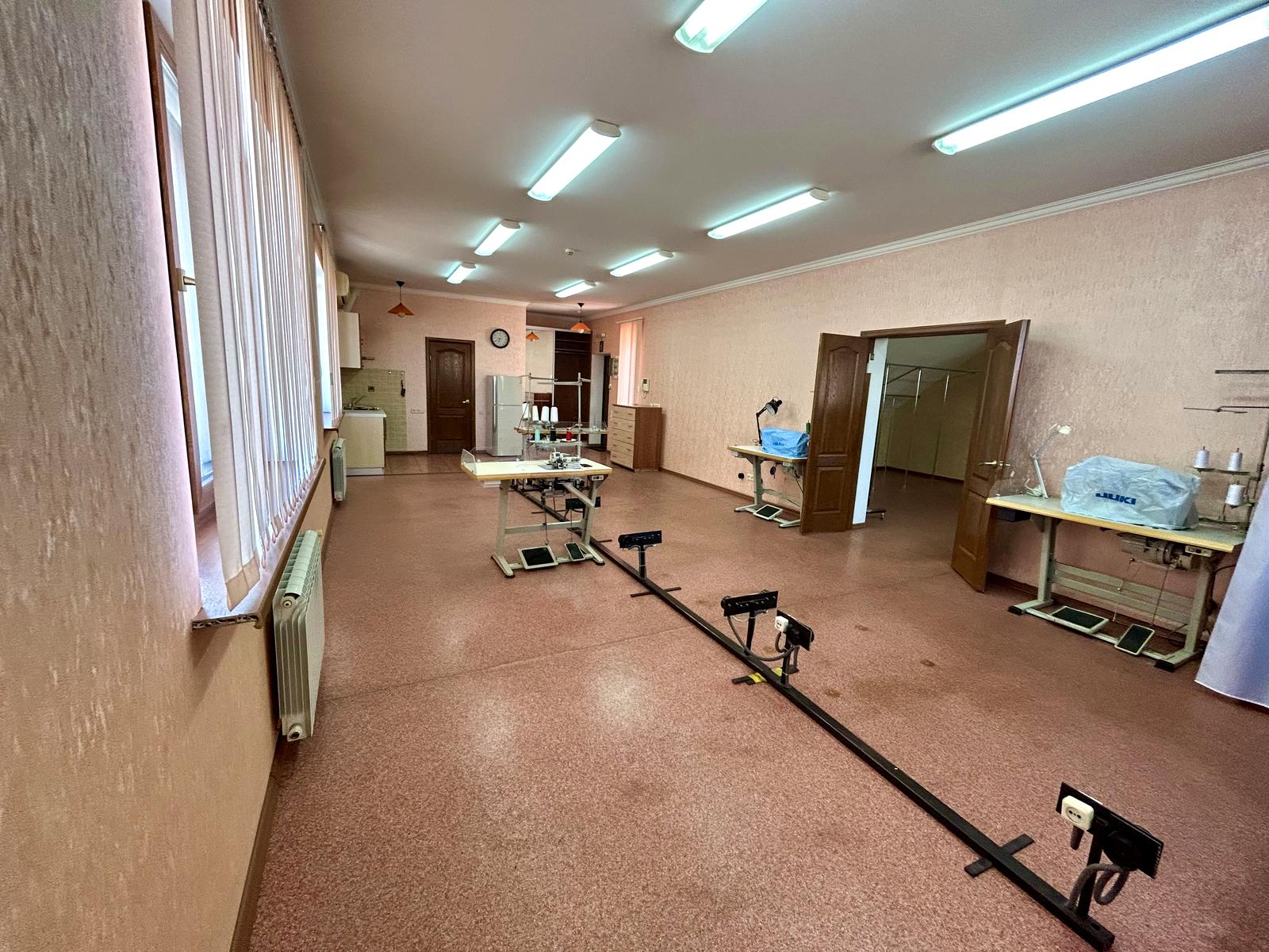 Дом по адресу ул. Солнечная (площадь 260 м²) - imageAlt 13 Дом по адресу ул. Солнечная (площадь 260 м²) - Atlanta.ua - imageAlt 13