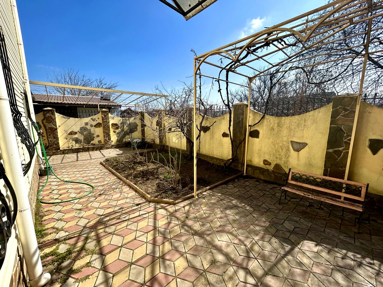 Дом по адресу ул. Солнечная (площадь 260 м²) - imageAlt 23 Дом по адресу ул. Солнечная (площадь 260 м²) - Atlanta.ua - imageAlt 23