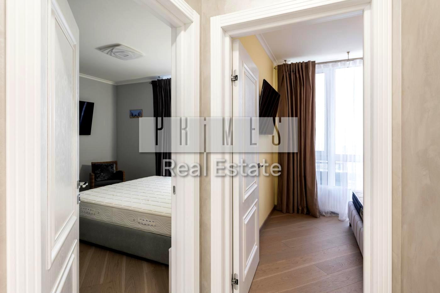 1860273593054817