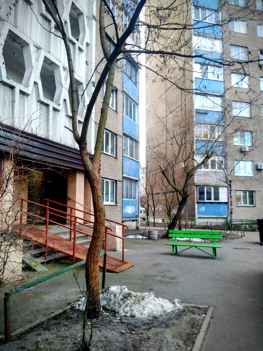 1860283476169230