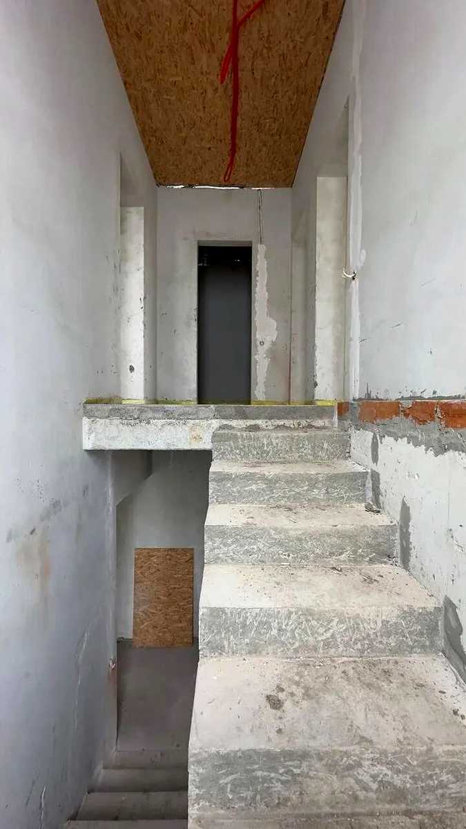1860403975454194