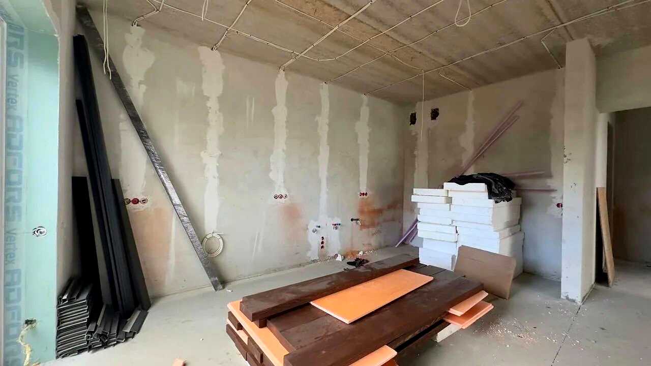 1860403975458776