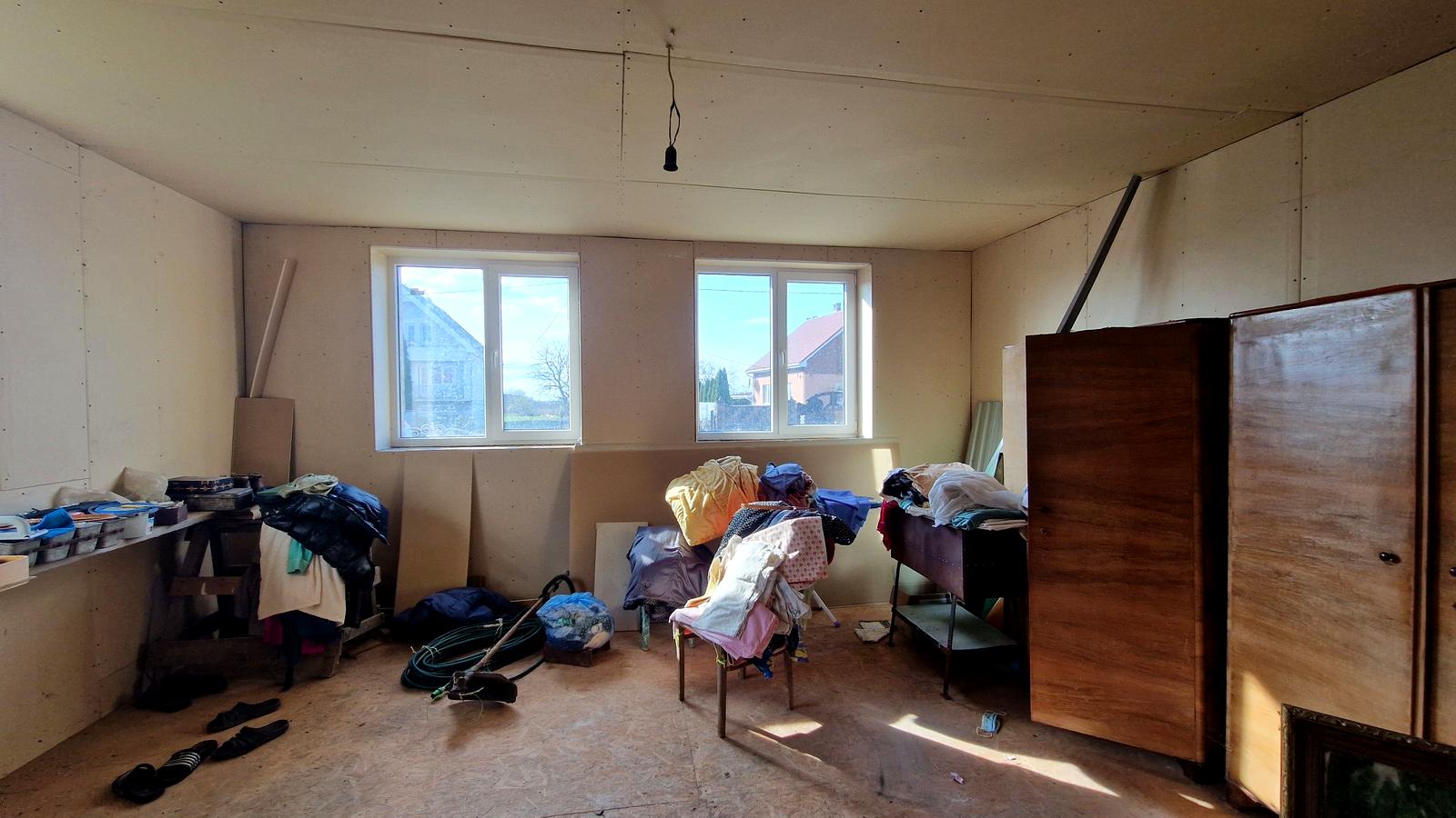 1860453272084009