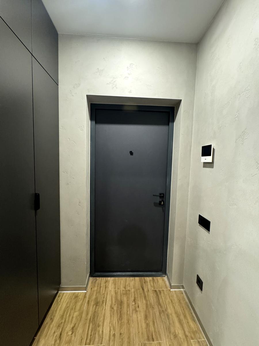1860464845371488