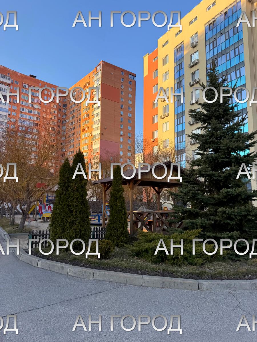 1860467113782352