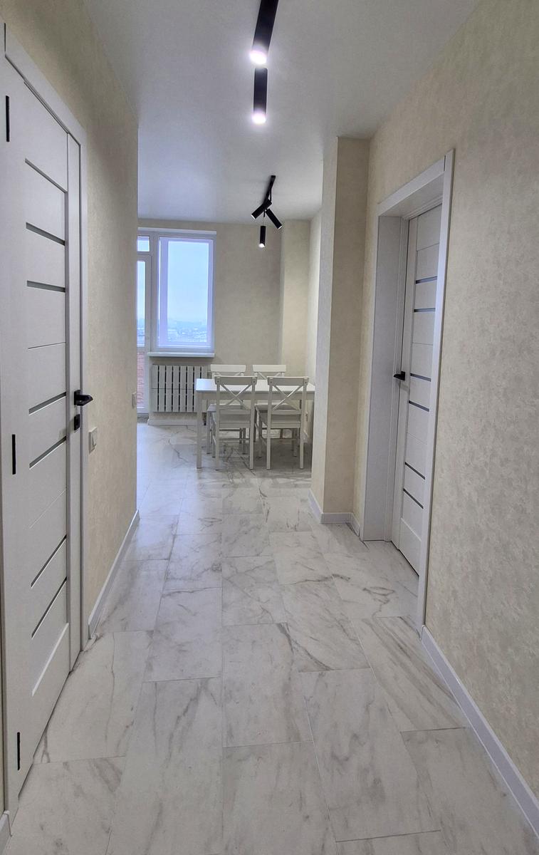 1860471852551370