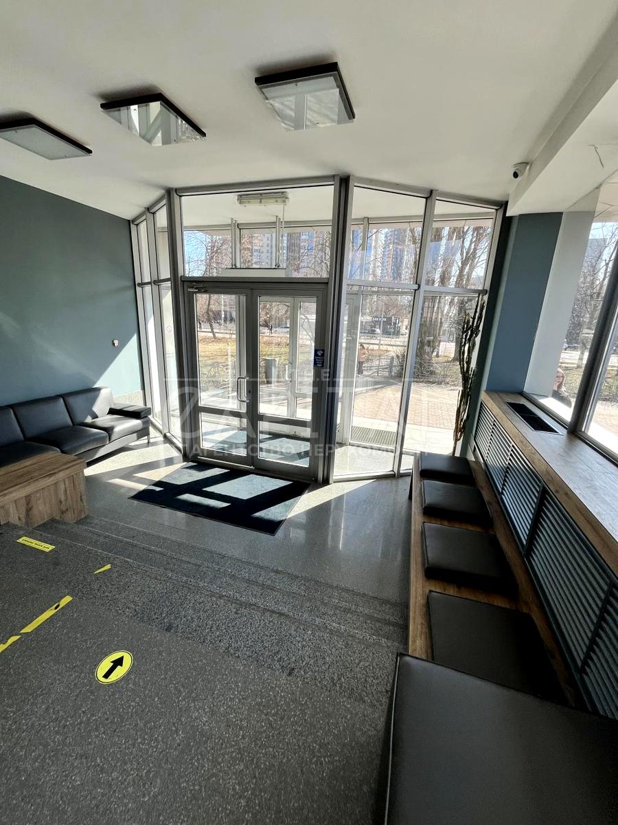 1860472735665572