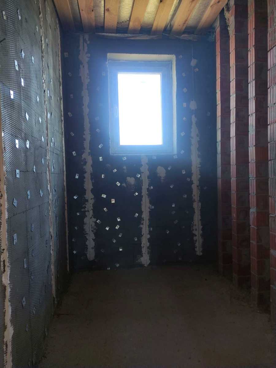 1860483599632095