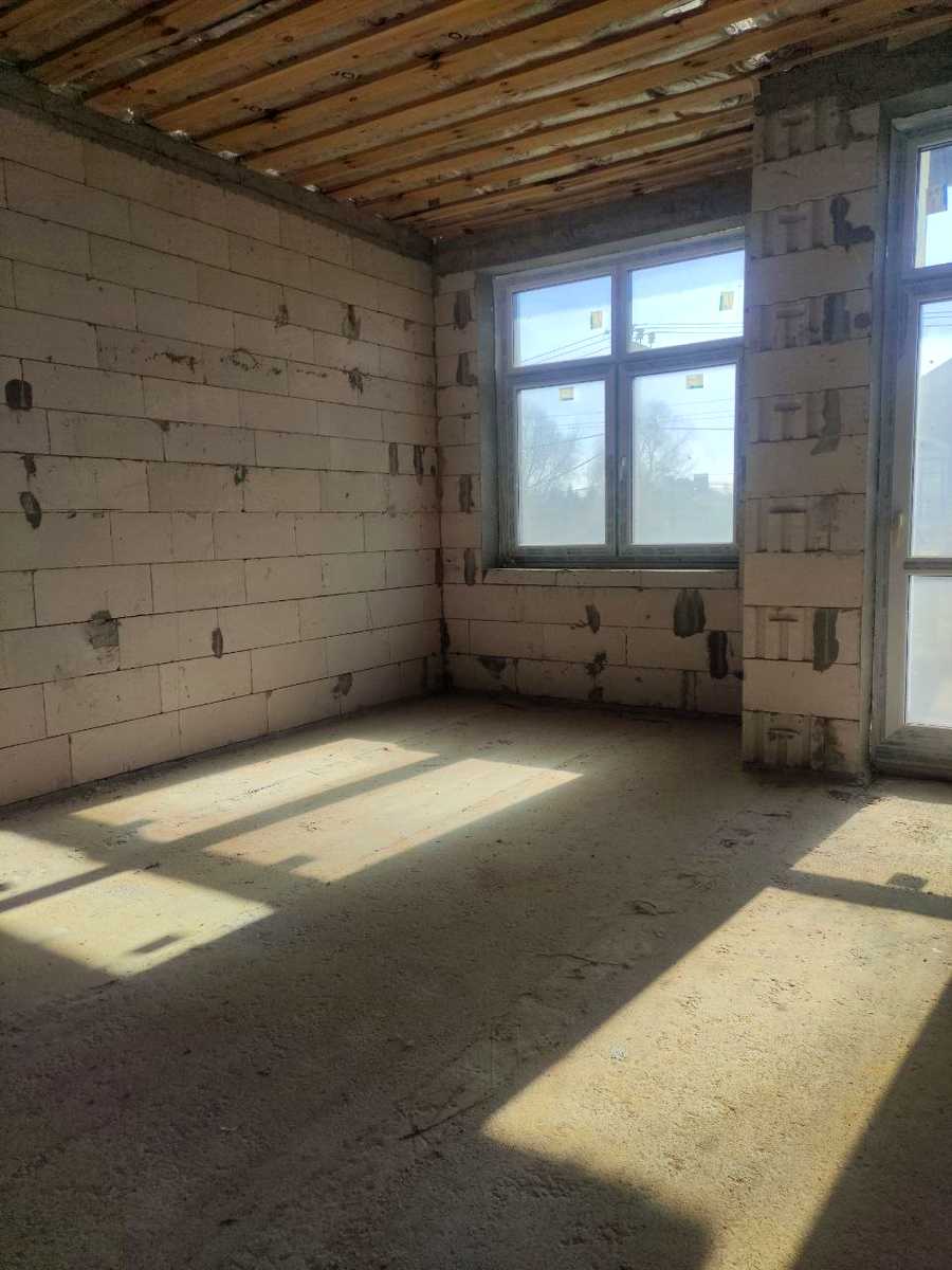 1860483599662129