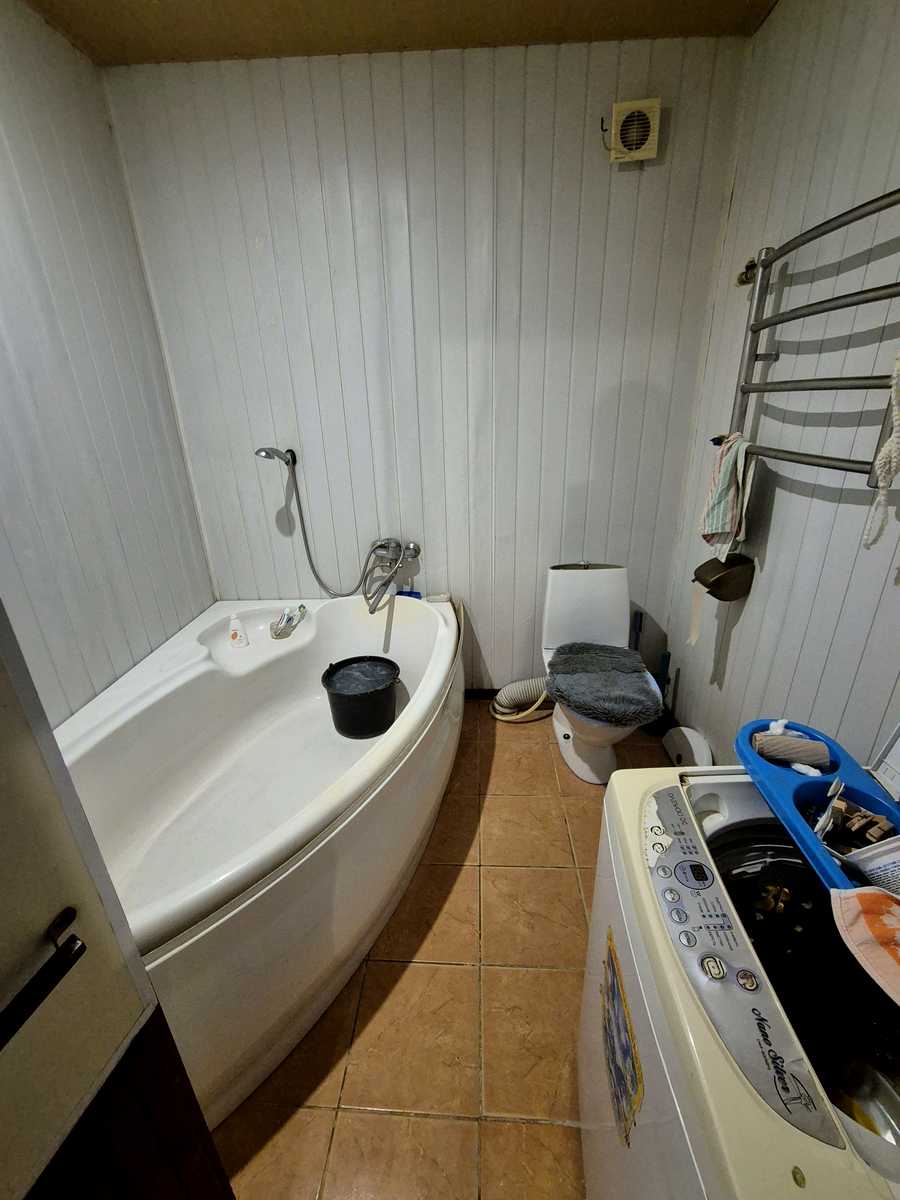 1860488756359570