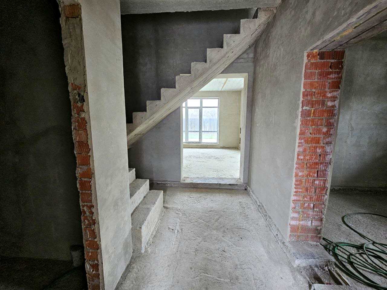 1860525027094252
