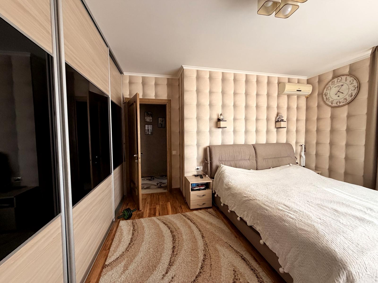 1860532198389332