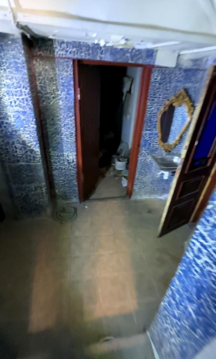 1860538634529048