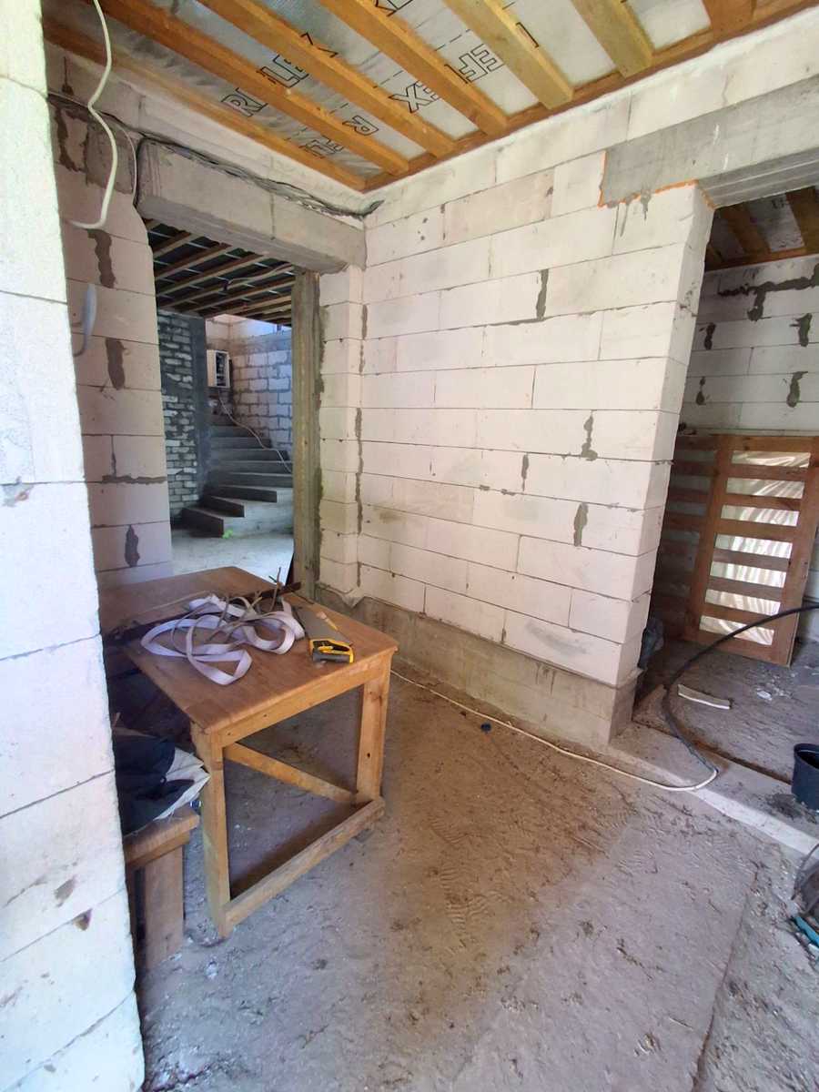 1860542154299585