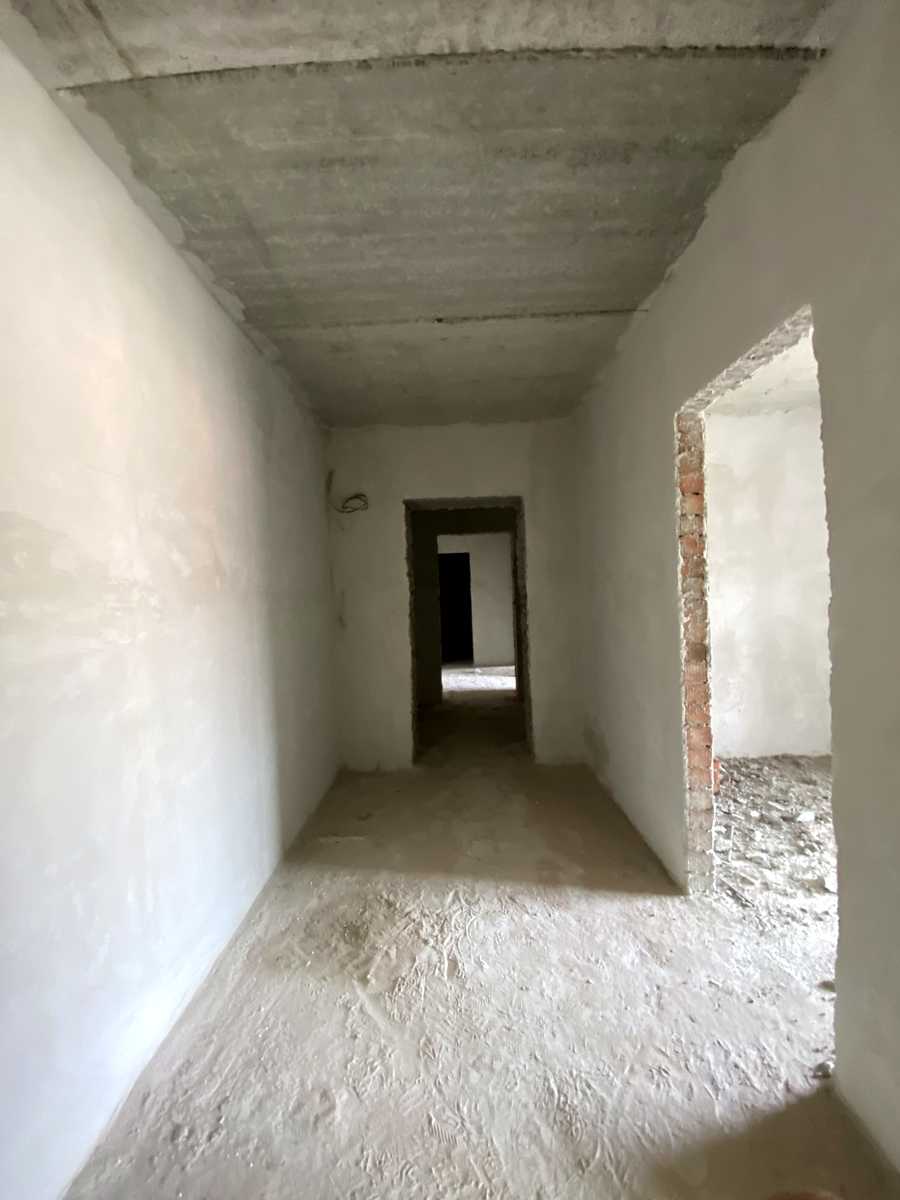 1860544281731804