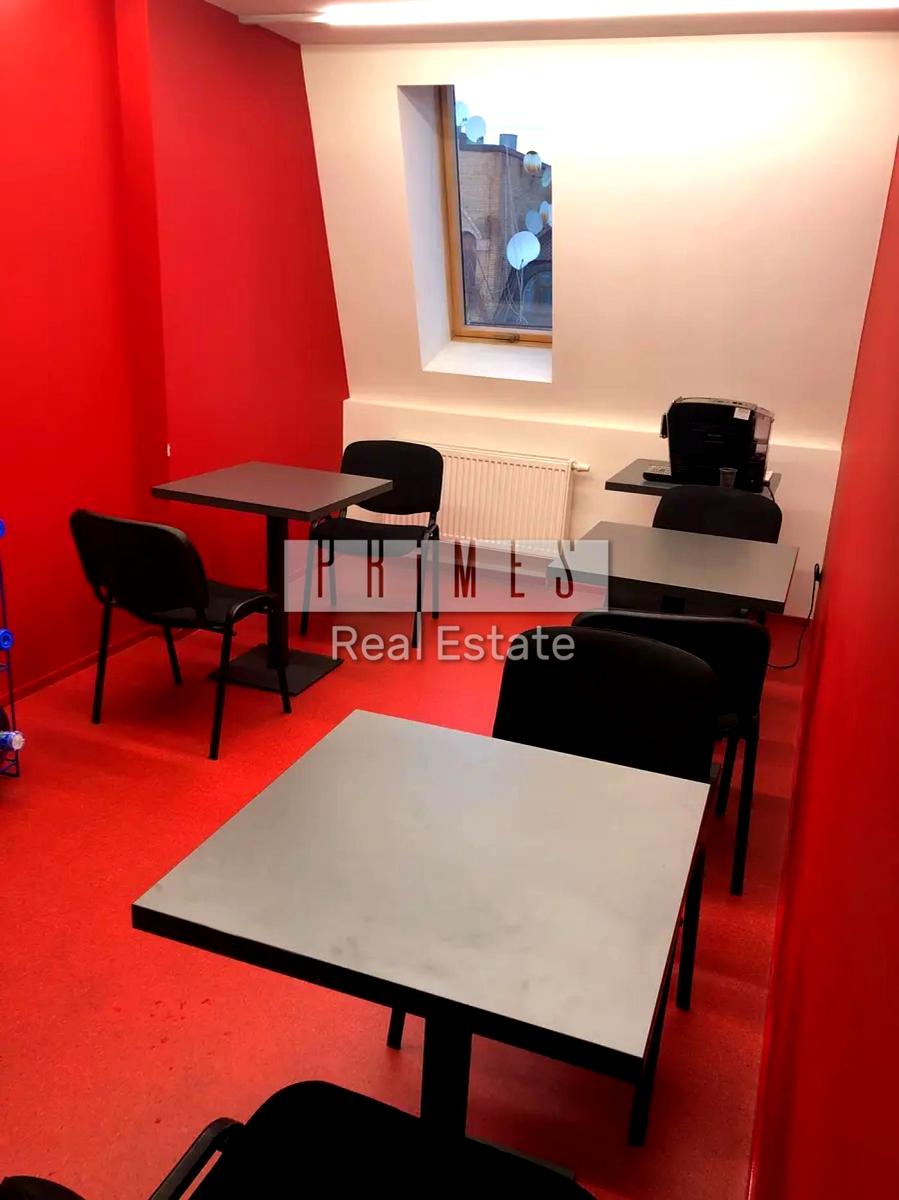 1860545995528915