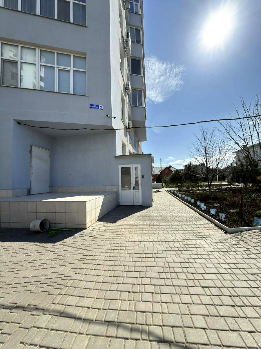 1860547518380607