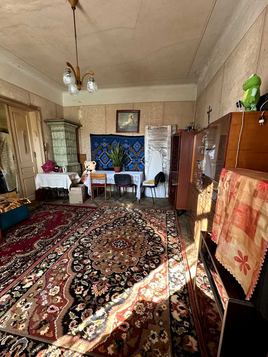 1860562046998075