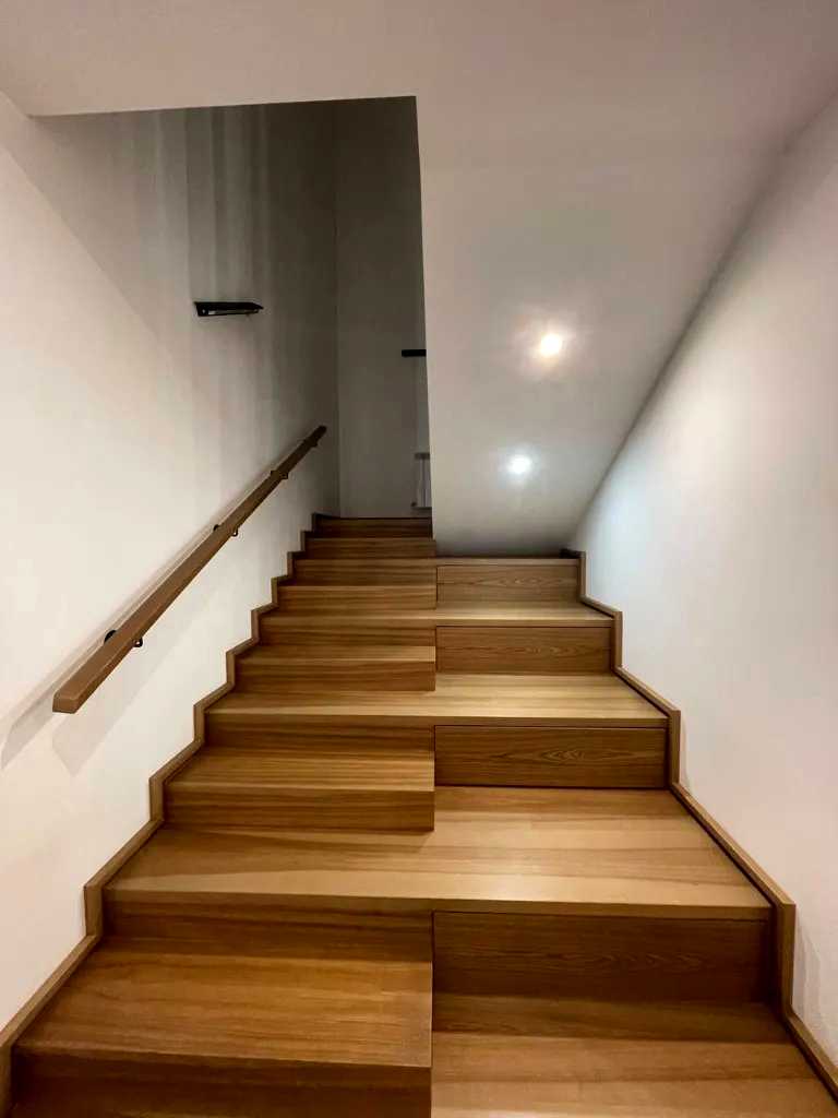 1860572524984743