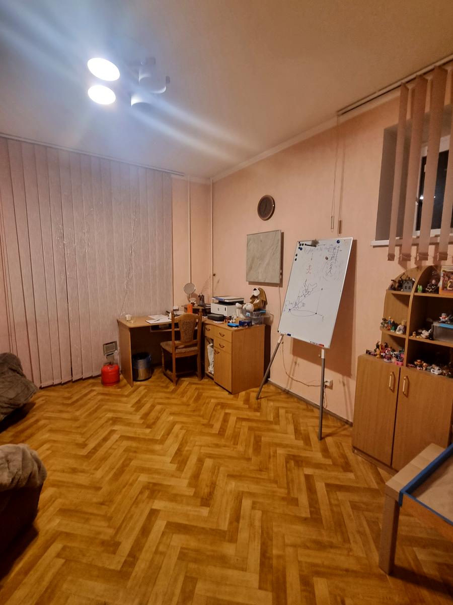 1860616235454360