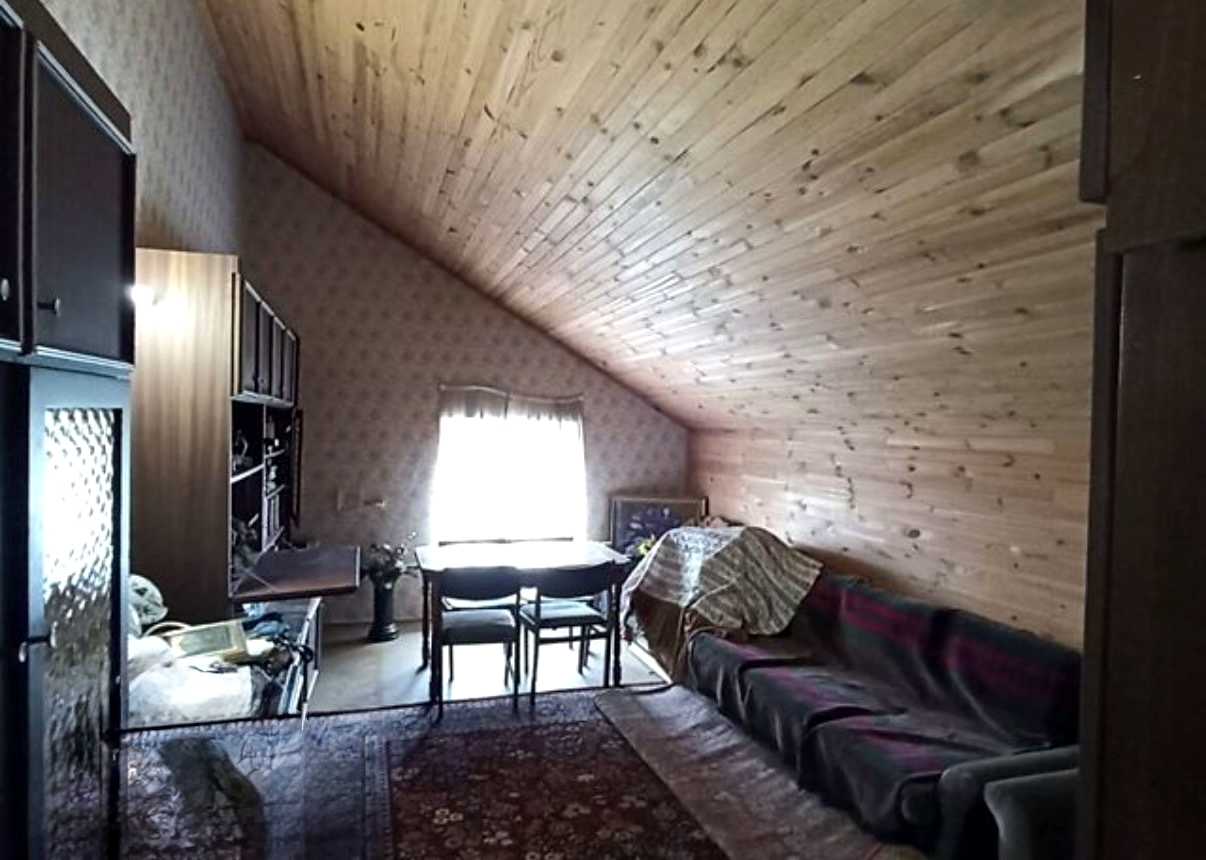 1860621830658101